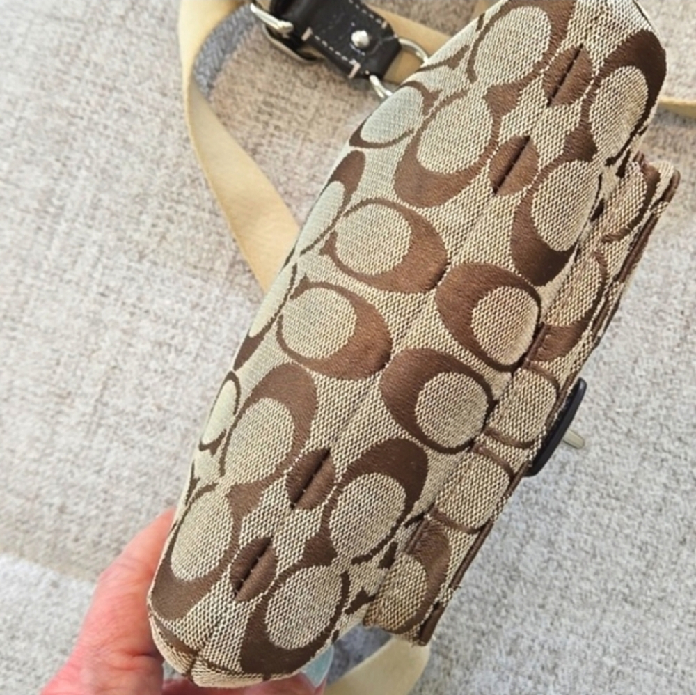 HP!  Coach Crossbody Bag And Essential Wristlet Bundle - Picture 8 of 16